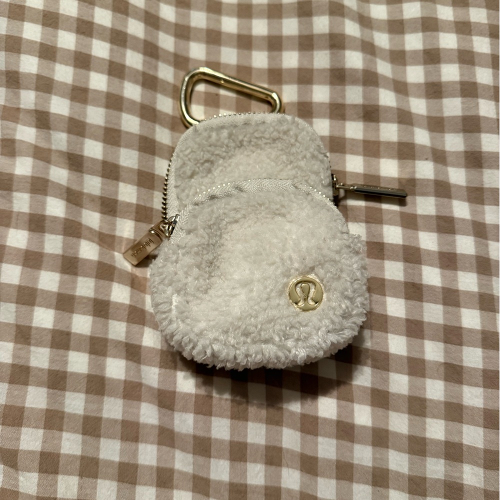 Lululemon nano clip on backpack Fleece light ivory